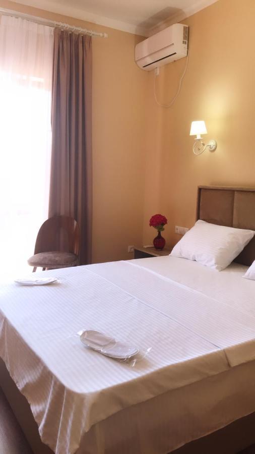 سوخومي Hotel In Sukhum المظهر الخارجي الصورة